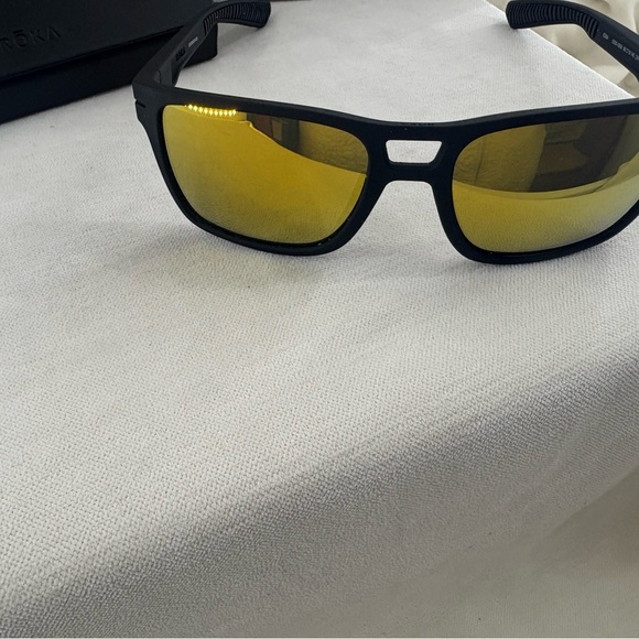 Roka Men’s Matte Black Sunglasses with Yellow Mirrors polarized NIB size 56 - Picture 10 of 13